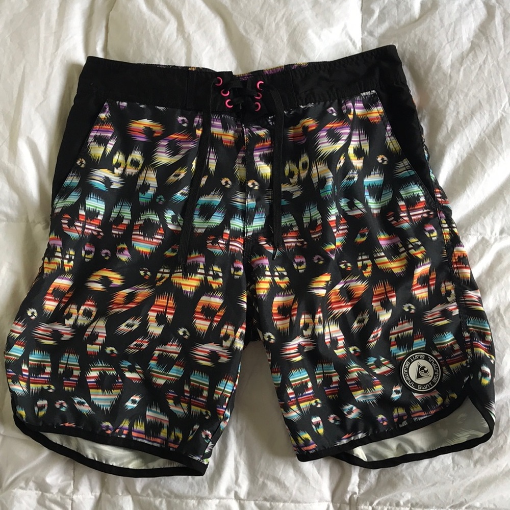 Men’s swimming shorts 32